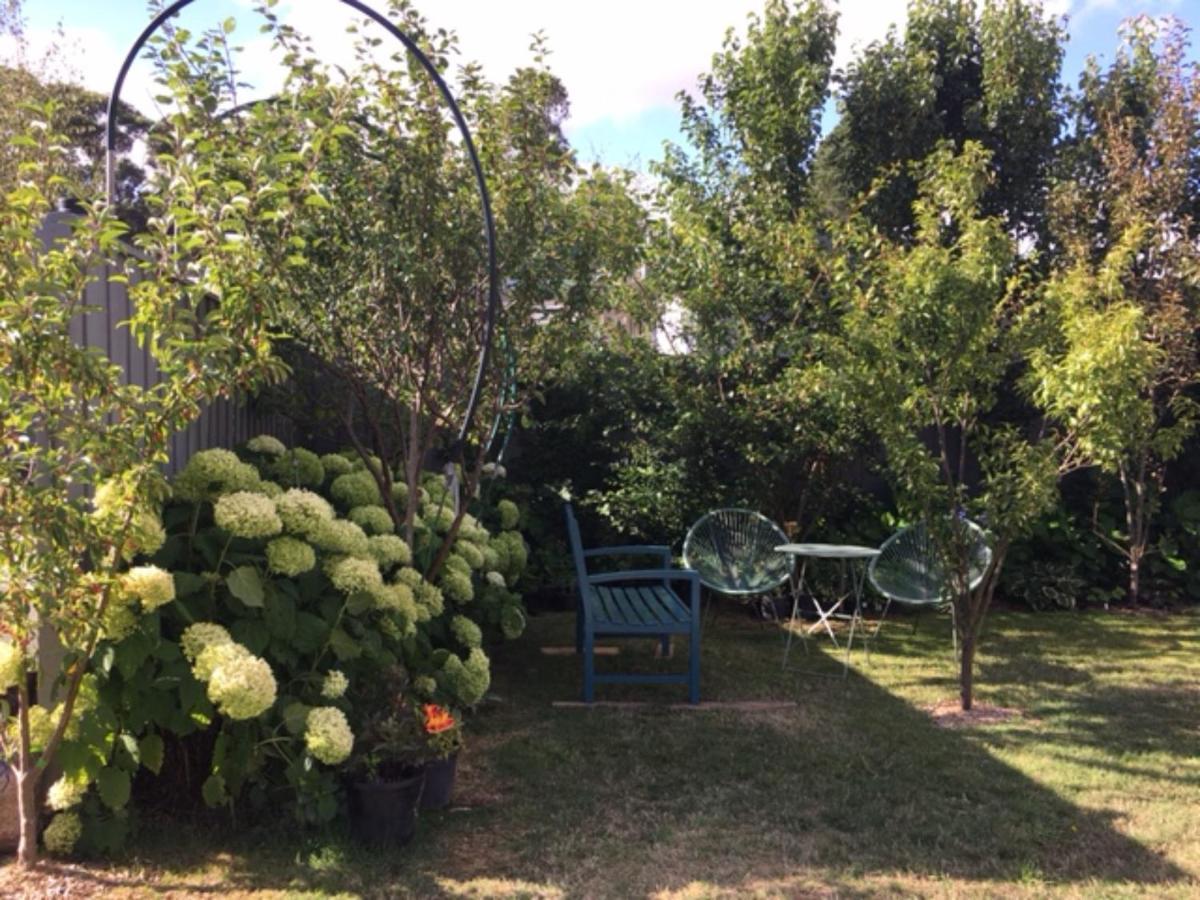 Bed and Breakfast a'meadow Trentham Exterior foto